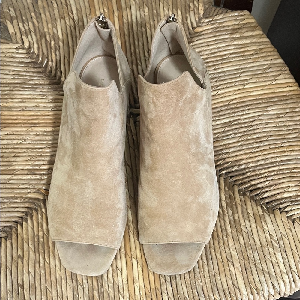 Pelle Moda Tan Suede Mules